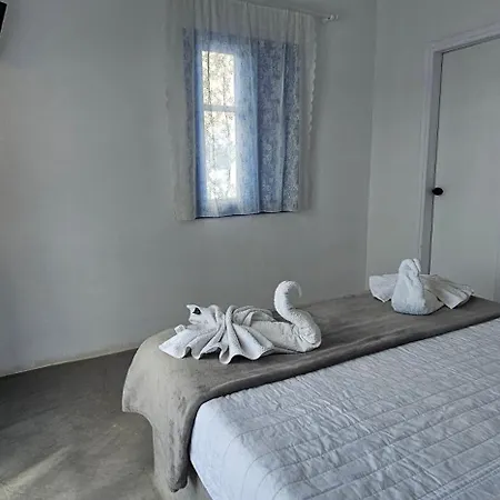 Santorini Sunrise 3*