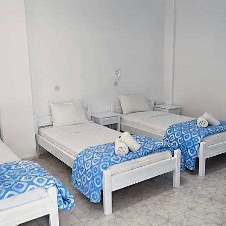 Pleasure Black Santorini מלון פריסה