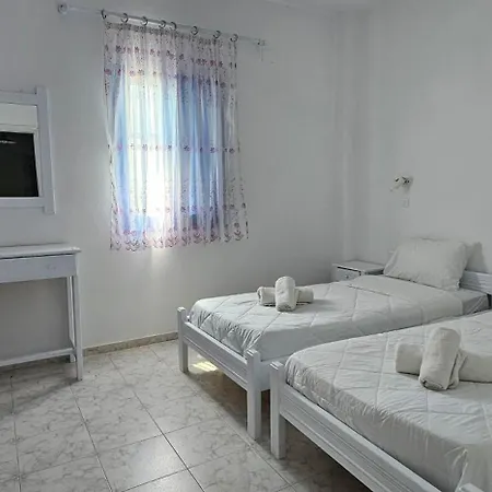 Pleasure Black Santorini מלון פריסה