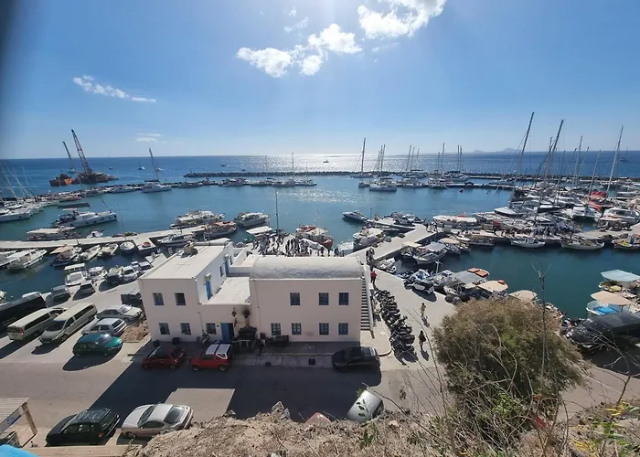 Santorini Sunrise 3*
