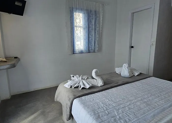 Santorini Sunrise 3*