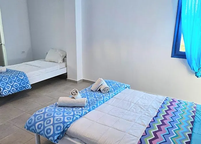 Santorini Sunrise 3*